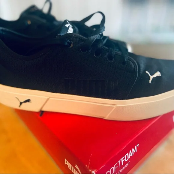 Puma Black Canvas Sneakers Low-Profile Design - Picture 2 of 5